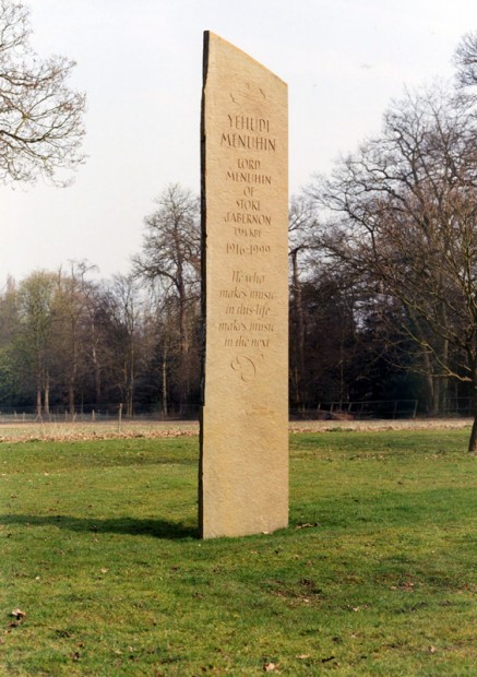 yehudi-menuhon-standing-stone-stoke-d'abernon yehudi-menuhon-standing-stone-stoke-d'abernon
